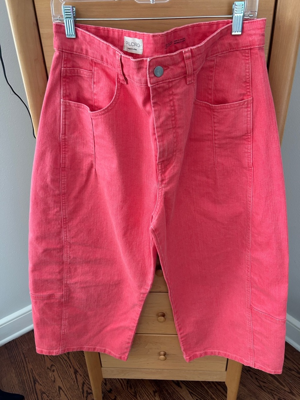 Pilcro Coral Pink High-Rise Bermuda Barrel Pants, 31P